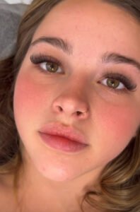S2 – Eyelash Extensions