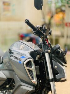 Yamaha FZs V4