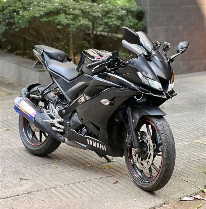 Yamaha R15